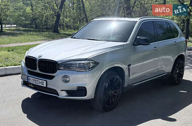 Позашляховик / Кросовер BMW X5 2014 в 