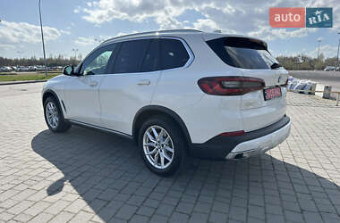 Внедорожник / Кроссовер BMW X5 2020 в 