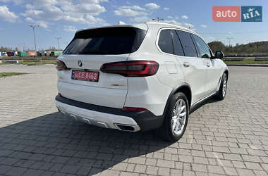 Внедорожник / Кроссовер BMW X5 2020 в 