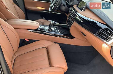 Позашляховик / Кросовер BMW X5 2015 в 