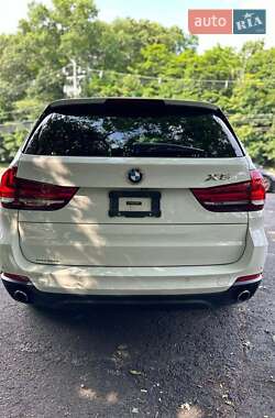 Позашляховик / Кросовер BMW X5 2015 в 