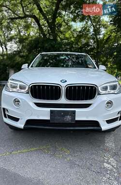 Позашляховик / Кросовер BMW X5 2015 в 