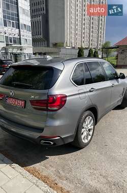 Позашляховик / Кросовер BMW X5 2016 в 