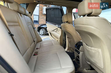 Позашляховик / Кросовер BMW X5 2010 в 