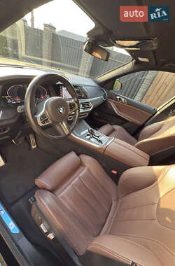 Внедорожник / Кроссовер BMW X5 2022 в 