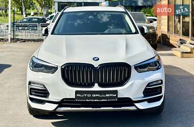 Внедорожник / Кроссовер BMW X5 2019 в 