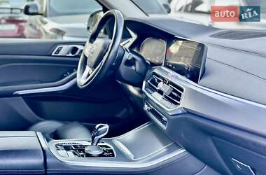 Внедорожник / Кроссовер BMW X5 2019 в 