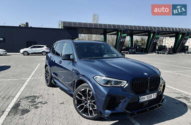 Внедорожник / Кроссовер BMW X5 2022 в 