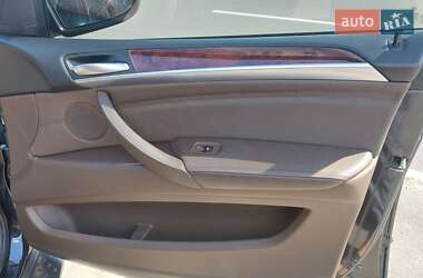 Внедорожник / Кроссовер BMW X5 2010 в 
