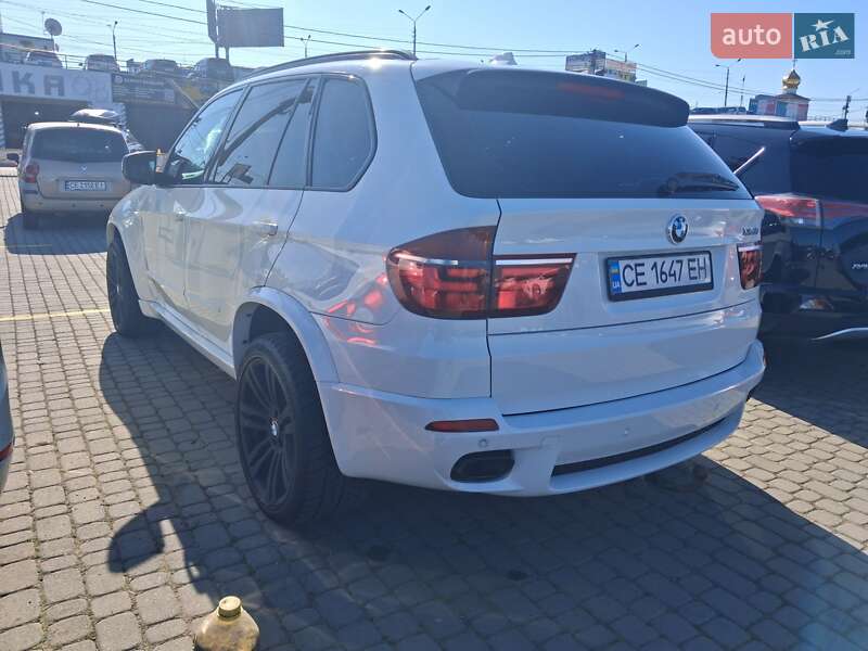 Позашляховик / Кросовер BMW X5 2011 в 