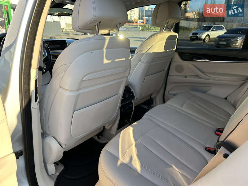 Позашляховик / Кросовер BMW X5 2015 в Одесі
