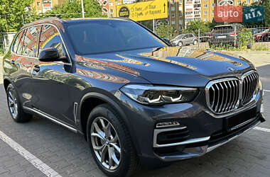 Позашляховик / Кросовер BMW X5 2019 в 