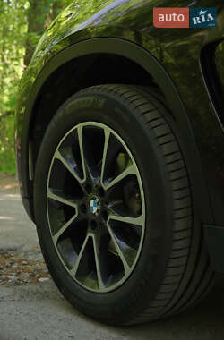 Позашляховик / Кросовер BMW X5 2015 в 