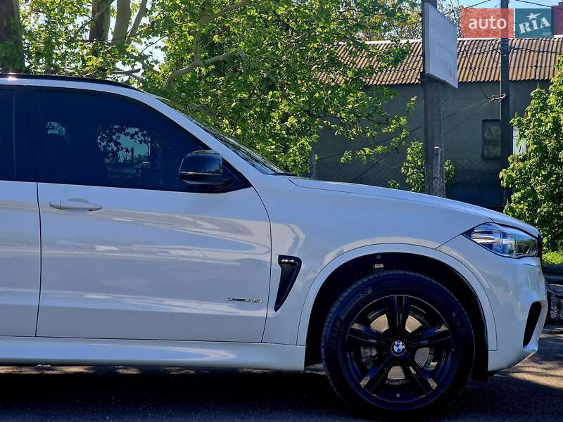 Позашляховик / Кросовер BMW X5 2015 в Миколаєві