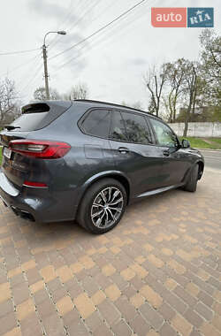 Внедорожник / Кроссовер BMW X5 2019 в 