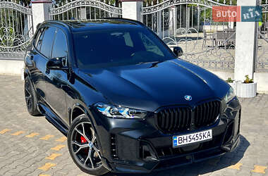 Позашляховик / Кросовер BMW X5 2022 в 