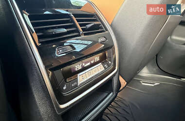 Позашляховик / Кросовер BMW X5 2022 в 