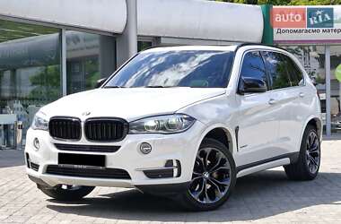 Позашляховик / Кросовер BMW X5 2015 в 