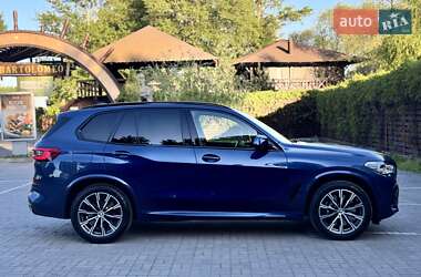 Позашляховик / Кросовер BMW X5 2019 в 