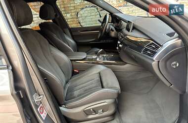 Позашляховик / Кросовер BMW X5 2017 в 
