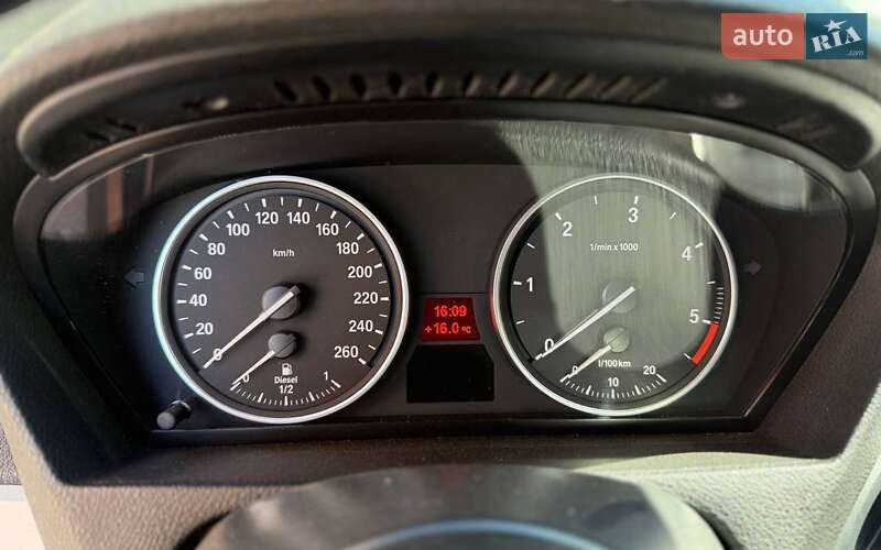 Внедорожник / Кроссовер BMW X5 2011 в Черновцах