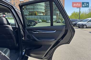 Позашляховик / Кросовер BMW X5 2013 в 