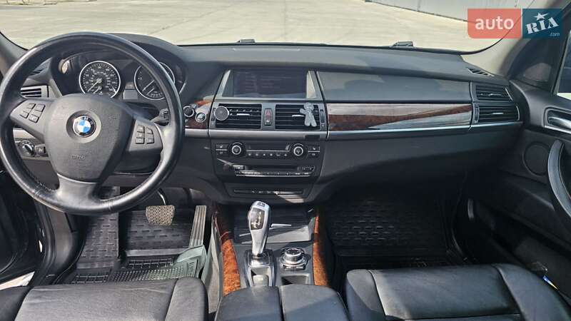 Внедорожник / Кроссовер BMW X5 2012 в Полтаве