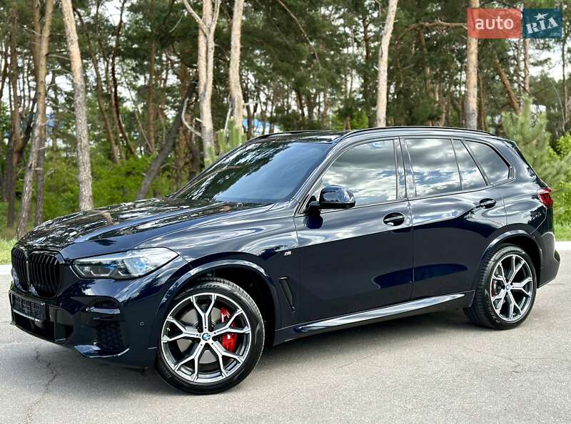 Внедорожник / Кроссовер BMW X5 2022 в Киеве