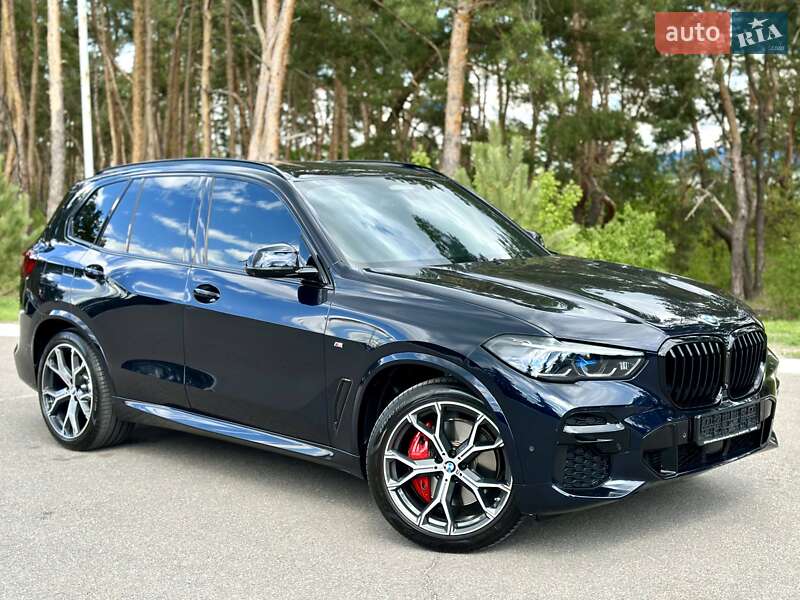Внедорожник / Кроссовер BMW X5 2022 в Киеве