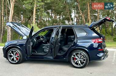 Внедорожник / Кроссовер BMW X5 2022 в Киеве