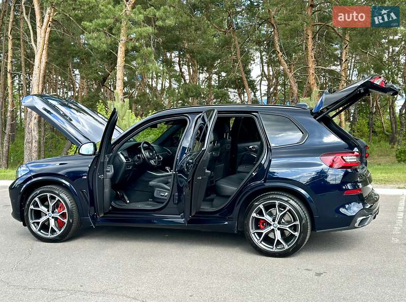 Внедорожник / Кроссовер BMW X5 2022 в Киеве