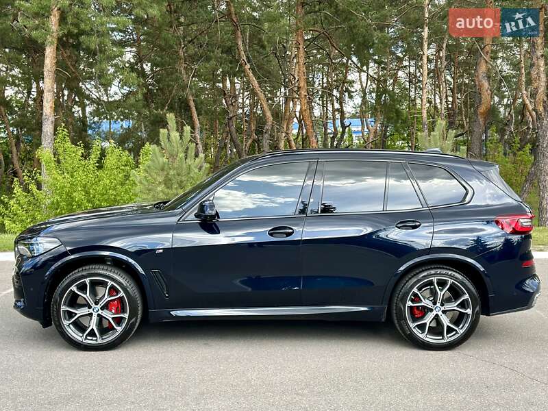 Внедорожник / Кроссовер BMW X5 2022 в Киеве