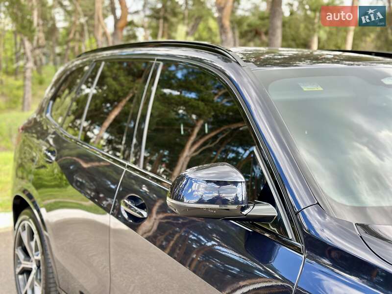 Внедорожник / Кроссовер BMW X5 2022 в Киеве