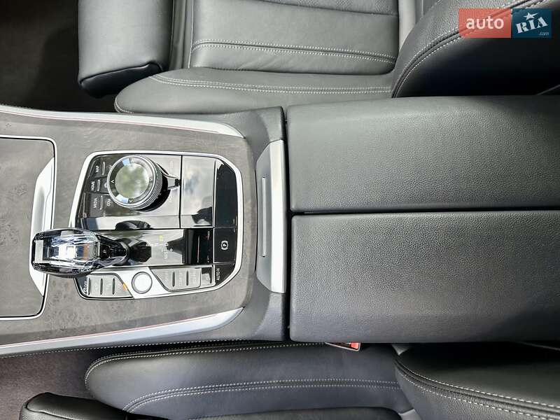 Внедорожник / Кроссовер BMW X5 2022 в Киеве