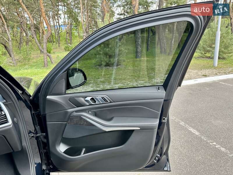 Внедорожник / Кроссовер BMW X5 2022 в Киеве