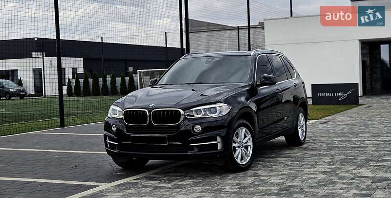 Позашляховик / Кросовер BMW X5 2015 в 