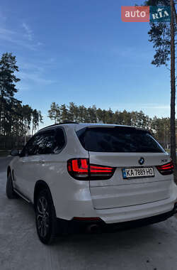 Позашляховик / Кросовер BMW X5 2015 в 