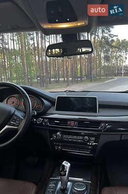 Позашляховик / Кросовер BMW X5 2015 в 