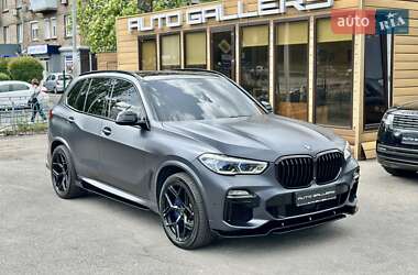 Позашляховик / Кросовер BMW X5 2019 в 