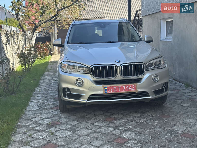 Внедорожник / Кроссовер BMW X5 2016 в 