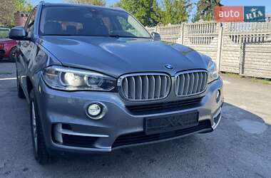 Позашляховик / Кросовер BMW X5 2015 в 