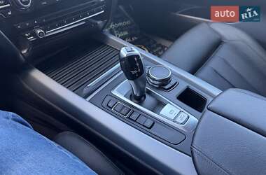 Позашляховик / Кросовер BMW X5 2015 в 