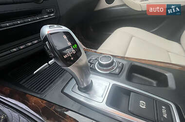 Позашляховик / Кросовер BMW X5 2011 в 