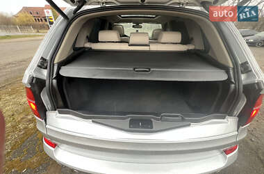 Позашляховик / Кросовер BMW X5 2011 в 