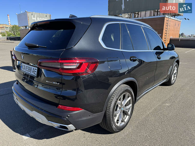 Внедорожник / Кроссовер BMW X5 2021 в Киеве