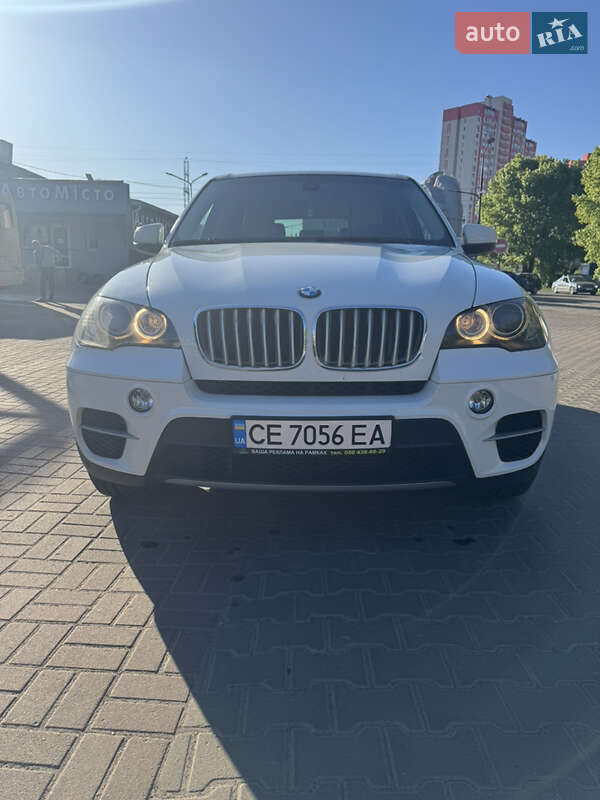 Позашляховик / Кросовер BMW X5 2010 в Чернівцях