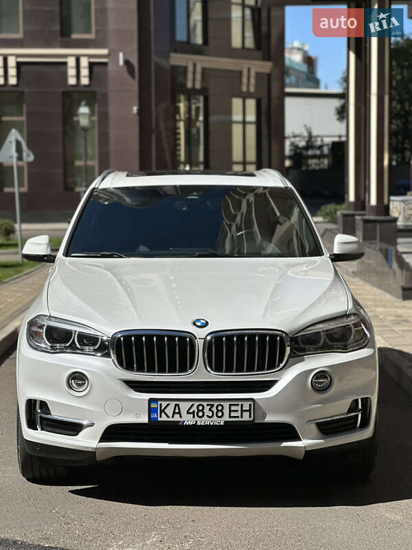 Внедорожник / Кроссовер BMW X5 2018 в 