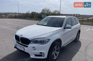 Внедорожник / Кроссовер BMW X5 2015 в Ровно