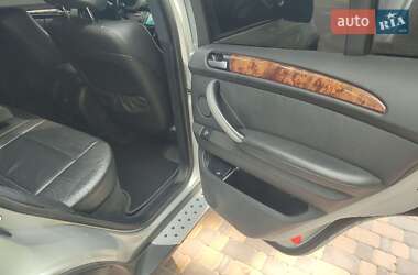 Позашляховик / Кросовер BMW X5 2004 в 