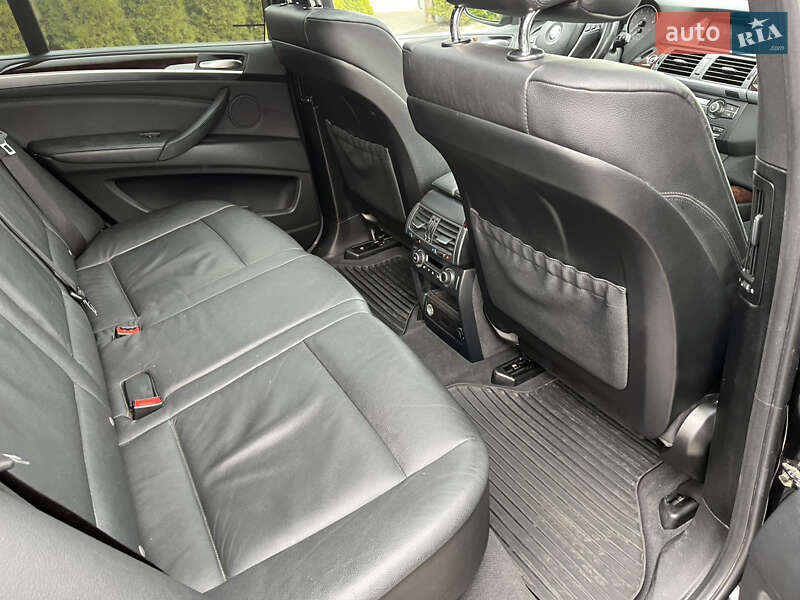 Позашляховик / Кросовер BMW X5 2012 в Львові